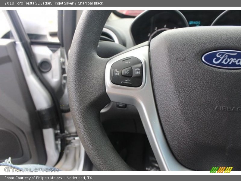 Ingot Silver / Charcoal Black 2018 Ford Fiesta SE Sedan