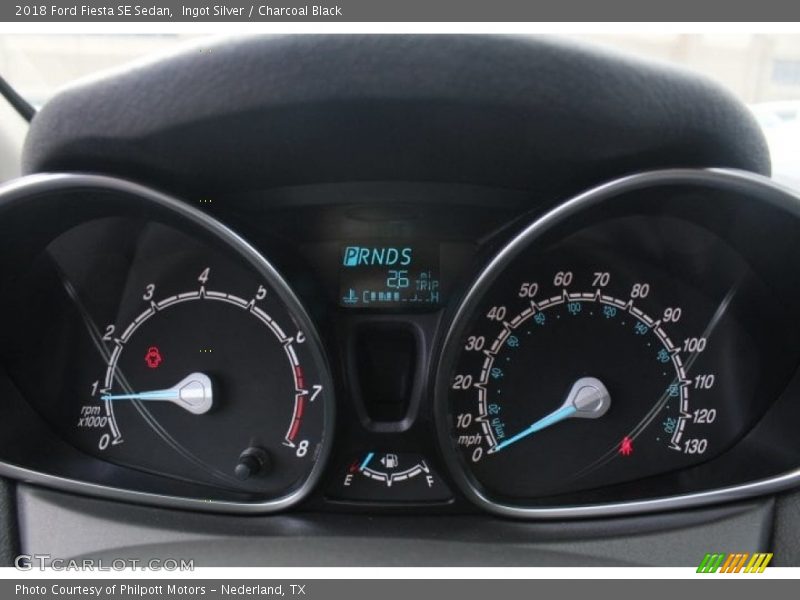 Ingot Silver / Charcoal Black 2018 Ford Fiesta SE Sedan