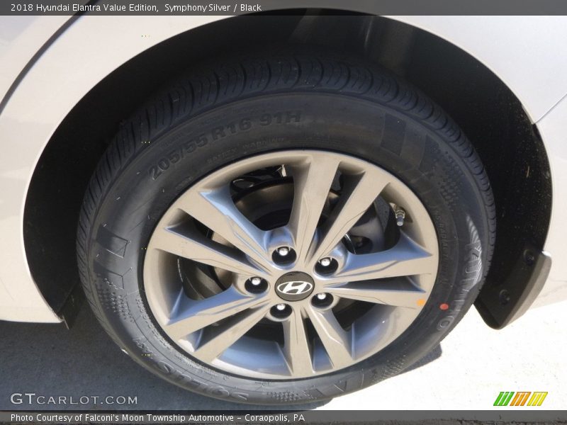 Symphony Silver / Black 2018 Hyundai Elantra Value Edition