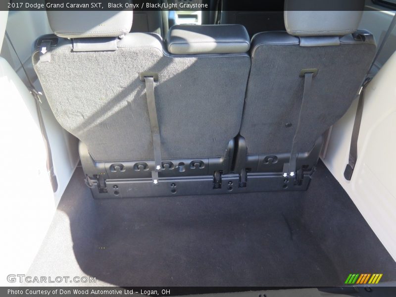 Black Onyx / Black/Light Graystone 2017 Dodge Grand Caravan SXT