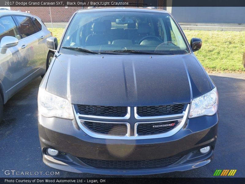 Black Onyx / Black/Light Graystone 2017 Dodge Grand Caravan SXT