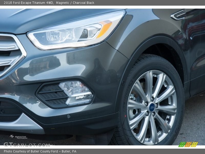 Magnetic / Charcoal Black 2018 Ford Escape Titanium 4WD