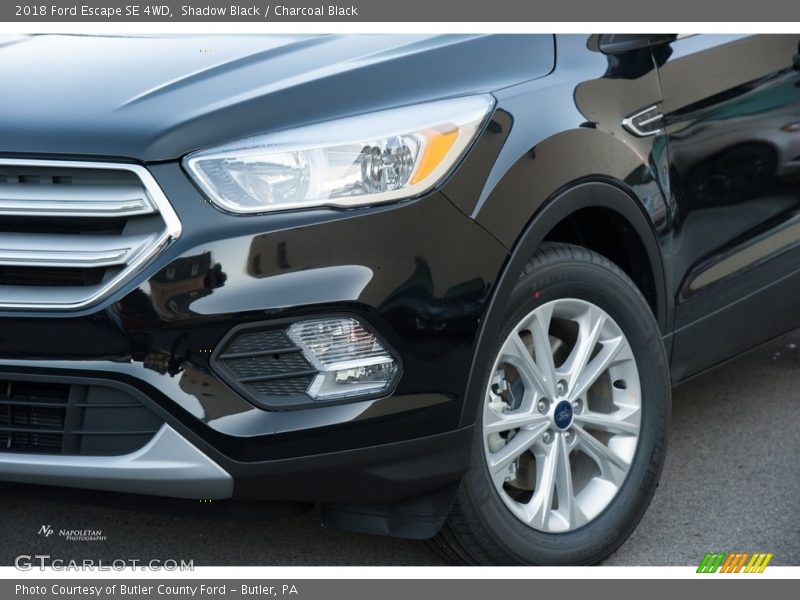 Shadow Black / Charcoal Black 2018 Ford Escape SE 4WD