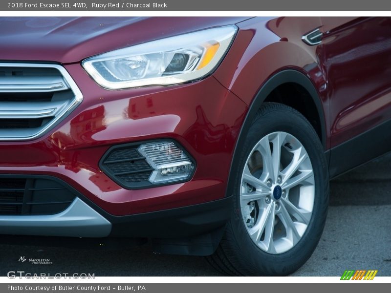 Ruby Red / Charcoal Black 2018 Ford Escape SEL 4WD