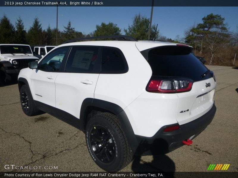 Bright White / Black 2019 Jeep Cherokee Trailhawk 4x4