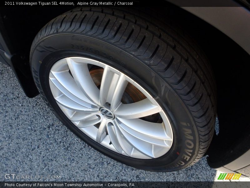 Alpine Gray Metallic / Charcoal 2011 Volkswagen Tiguan SEL 4Motion