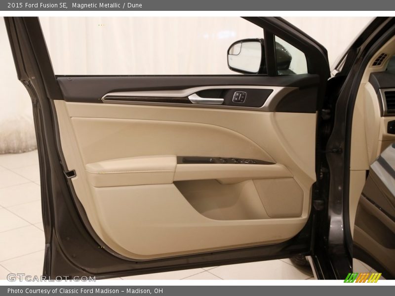 Magnetic Metallic / Dune 2015 Ford Fusion SE