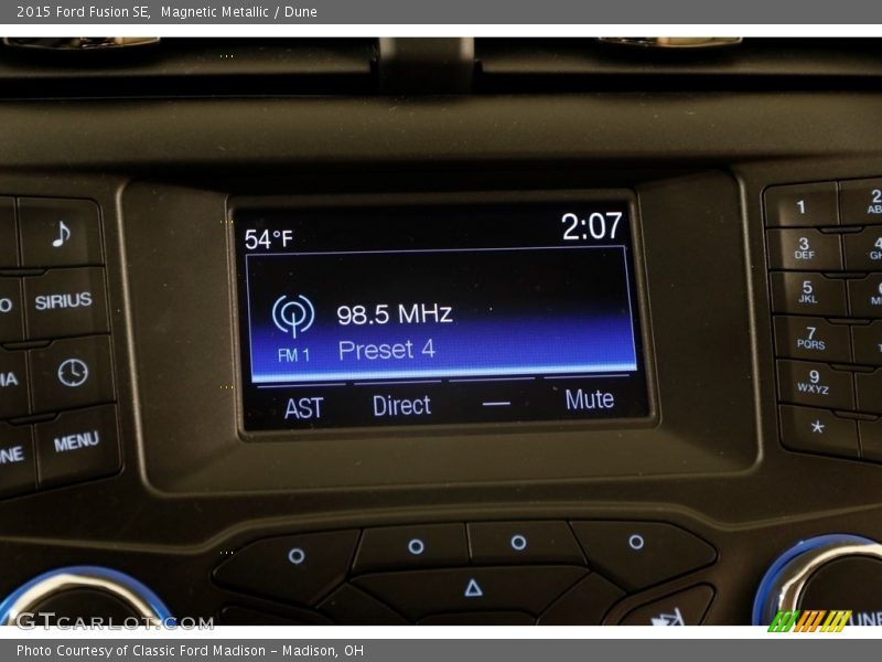 Magnetic Metallic / Dune 2015 Ford Fusion SE