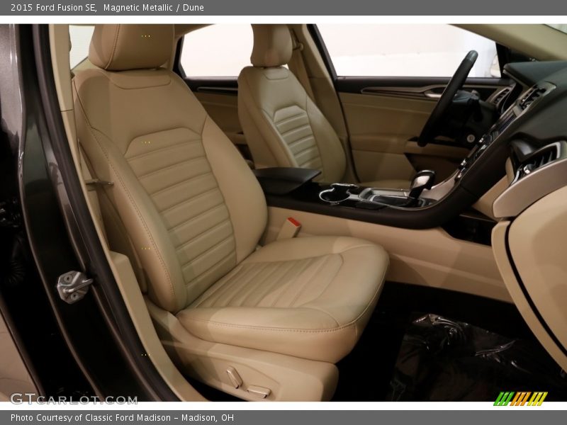 Magnetic Metallic / Dune 2015 Ford Fusion SE