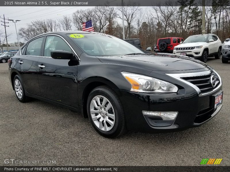 Super Black / Charcoal 2015 Nissan Altima 2.5 S