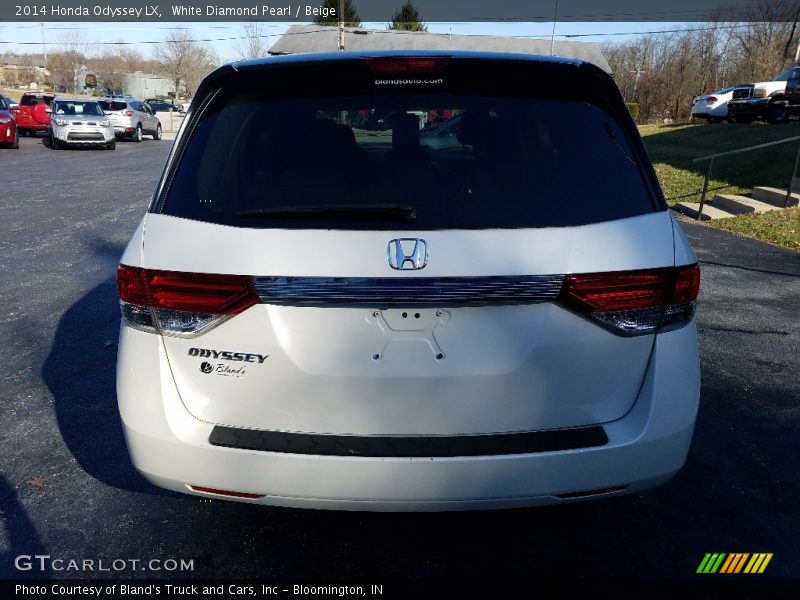 White Diamond Pearl / Beige 2014 Honda Odyssey LX
