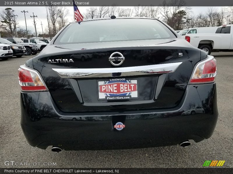 Super Black / Charcoal 2015 Nissan Altima 2.5 S
