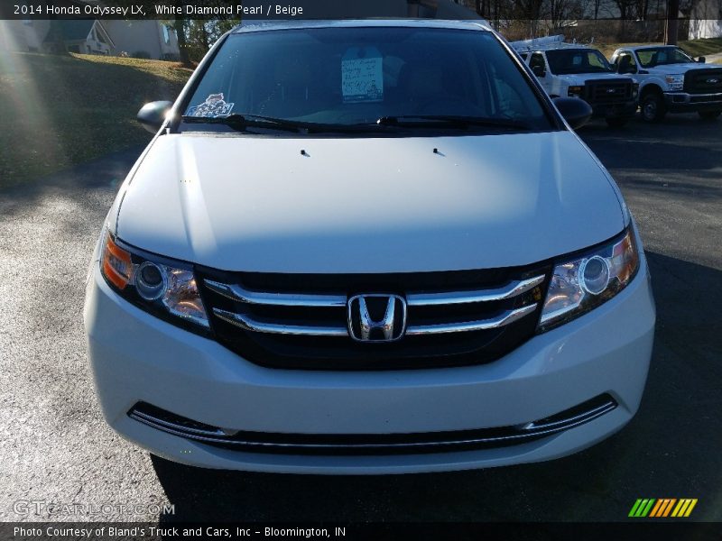 White Diamond Pearl / Beige 2014 Honda Odyssey LX