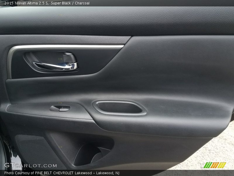 Super Black / Charcoal 2015 Nissan Altima 2.5 S