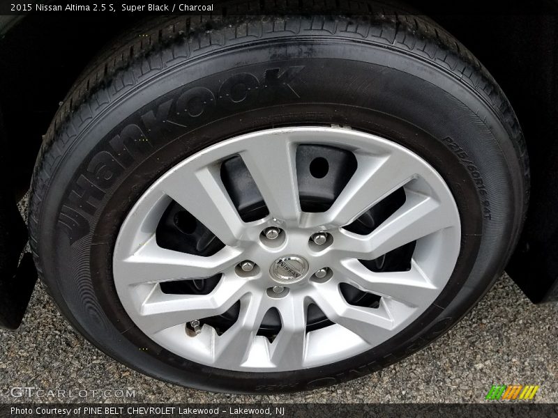 Super Black / Charcoal 2015 Nissan Altima 2.5 S