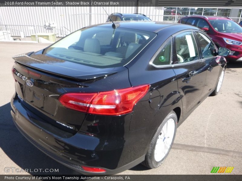 Shadow Black / Charcoal Black 2018 Ford Focus Titanium Sedan