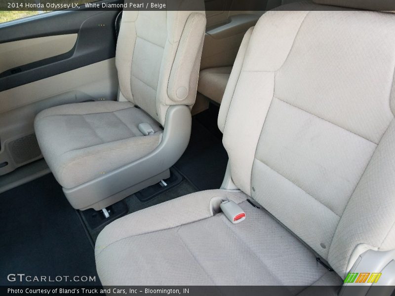 White Diamond Pearl / Beige 2014 Honda Odyssey LX