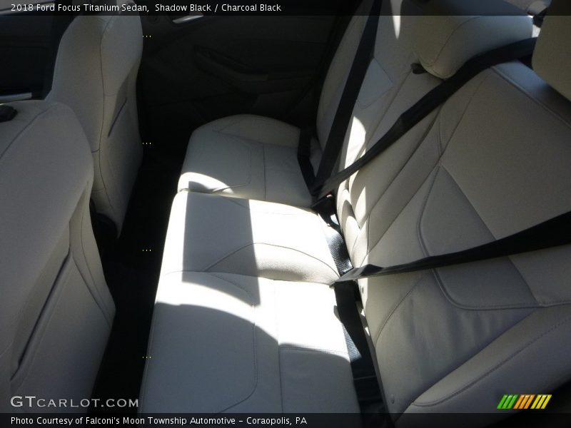 Shadow Black / Charcoal Black 2018 Ford Focus Titanium Sedan