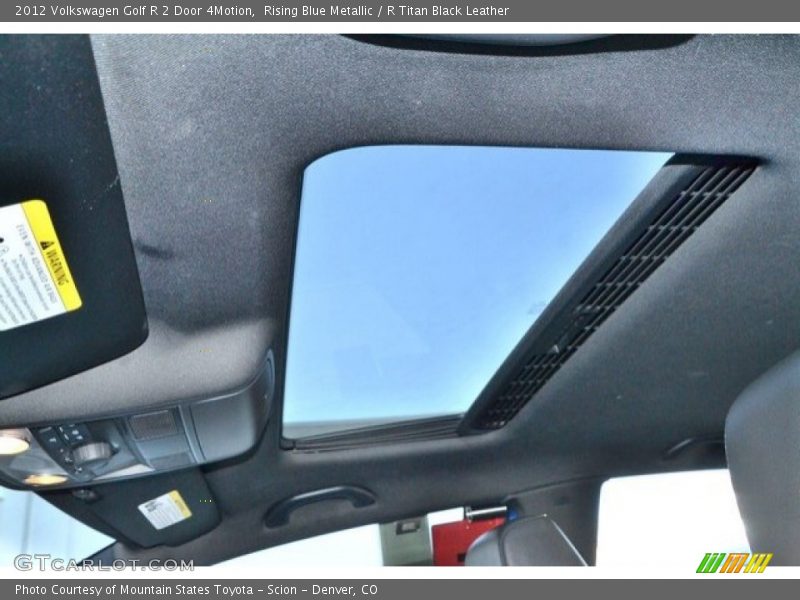Rising Blue Metallic / R Titan Black Leather 2012 Volkswagen Golf R 2 Door 4Motion