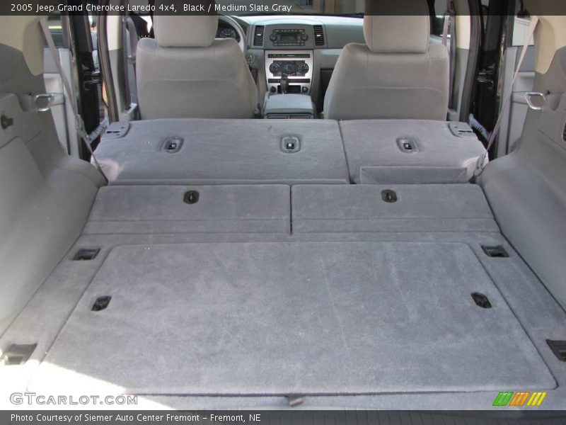 Black / Medium Slate Gray 2005 Jeep Grand Cherokee Laredo 4x4