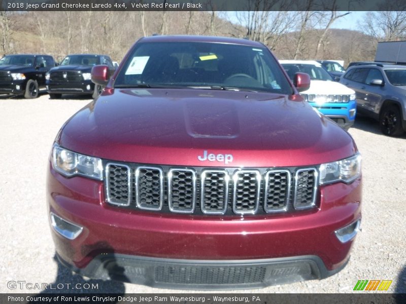 Velvet Red Pearl / Black 2018 Jeep Grand Cherokee Laredo 4x4