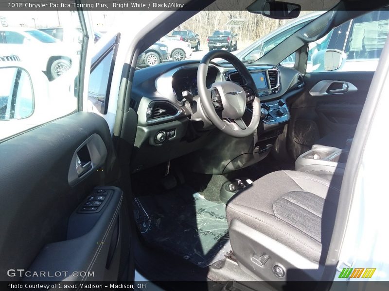 Bright White / Black/Alloy 2018 Chrysler Pacifica Touring Plus