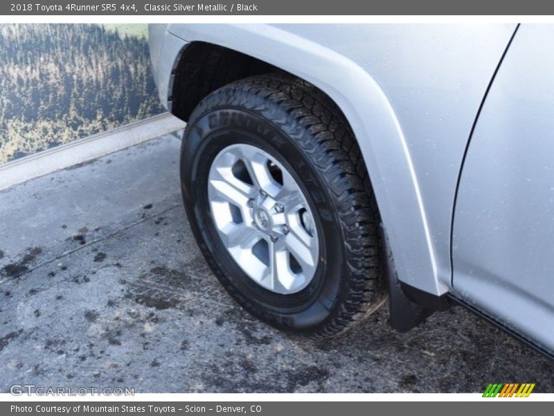 Classic Silver Metallic / Black 2018 Toyota 4Runner SR5 4x4