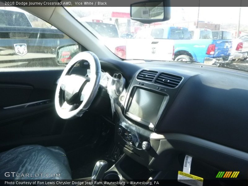 Vice White / Black 2018 Dodge Journey Crossroad AWD