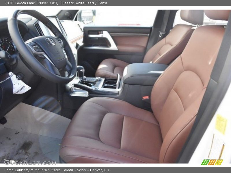 Blizzard White Pearl / Terra 2018 Toyota Land Cruiser 4WD