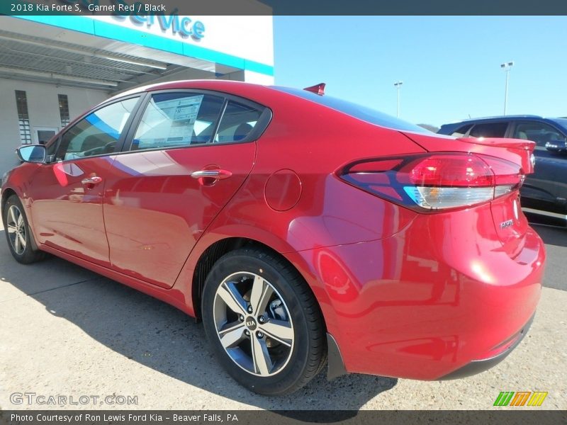 Garnet Red / Black 2018 Kia Forte S
