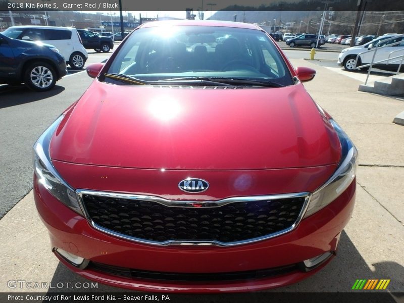 Garnet Red / Black 2018 Kia Forte S