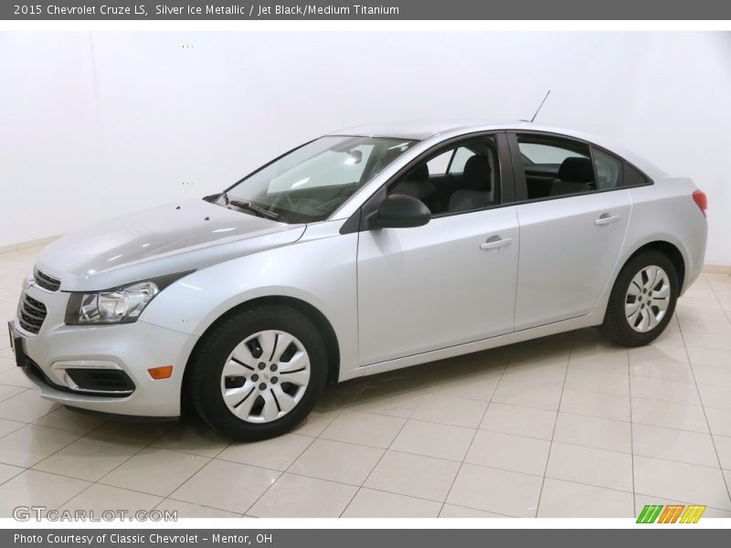 Silver Ice Metallic / Jet Black/Medium Titanium 2015 Chevrolet Cruze LS