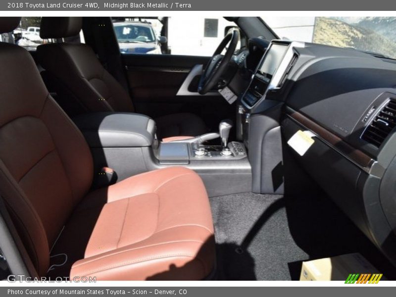 Midnight Black Metallic / Terra 2018 Toyota Land Cruiser 4WD