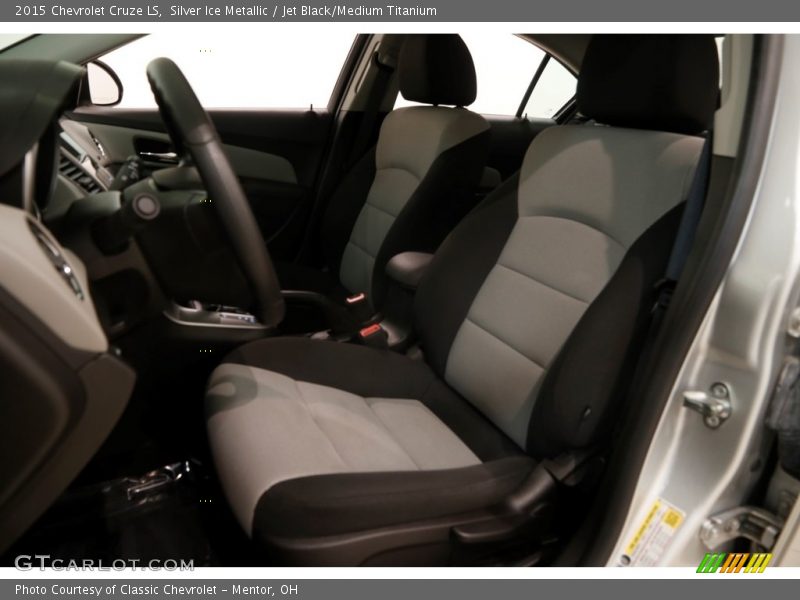Silver Ice Metallic / Jet Black/Medium Titanium 2015 Chevrolet Cruze LS
