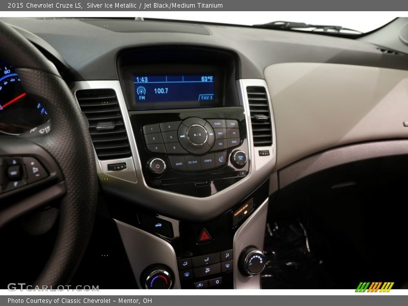 Silver Ice Metallic / Jet Black/Medium Titanium 2015 Chevrolet Cruze LS