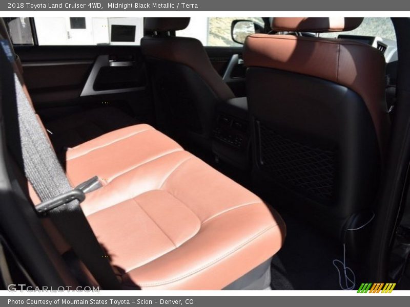 Midnight Black Metallic / Terra 2018 Toyota Land Cruiser 4WD