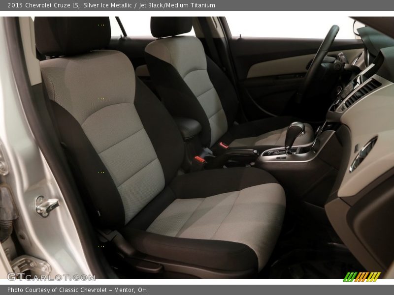 Silver Ice Metallic / Jet Black/Medium Titanium 2015 Chevrolet Cruze LS