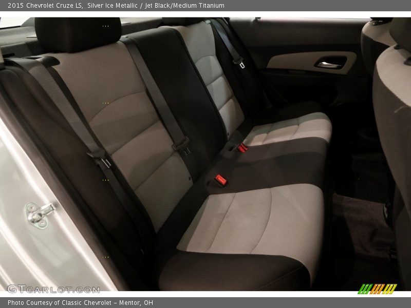 Silver Ice Metallic / Jet Black/Medium Titanium 2015 Chevrolet Cruze LS