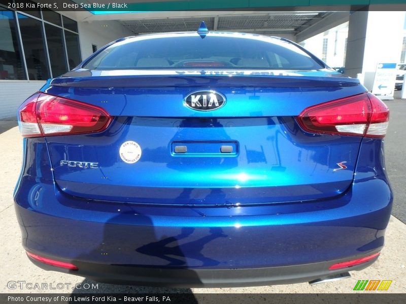 Deep Sea Blue / Black 2018 Kia Forte S