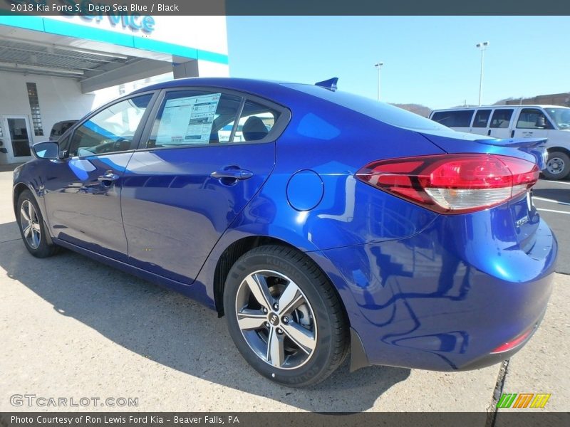 Deep Sea Blue / Black 2018 Kia Forte S