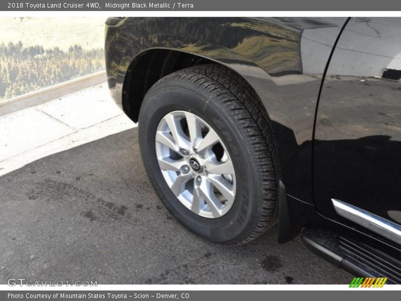 Midnight Black Metallic / Terra 2018 Toyota Land Cruiser 4WD