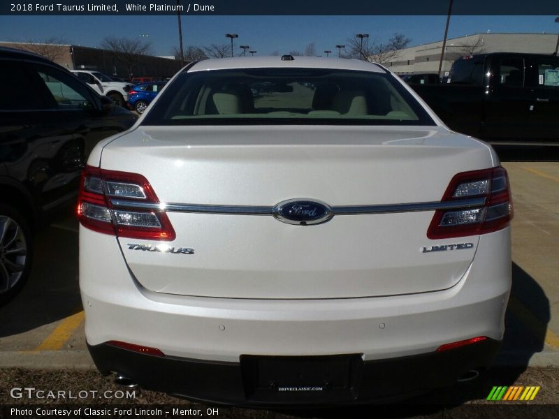 White Platinum / Dune 2018 Ford Taurus Limited