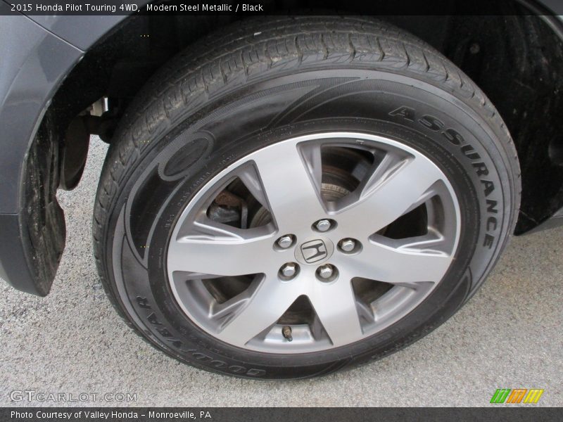 Modern Steel Metallic / Black 2015 Honda Pilot Touring 4WD