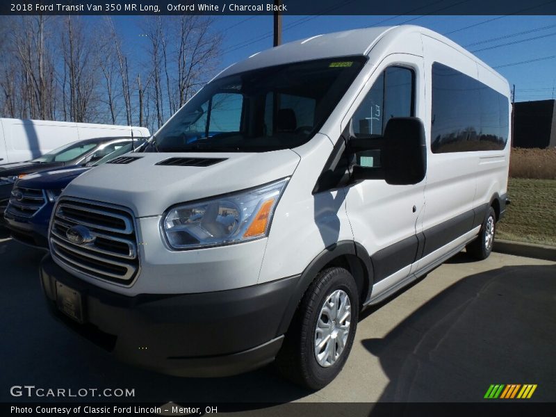 Oxford White / Charcoal Black 2018 Ford Transit Van 350 MR Long