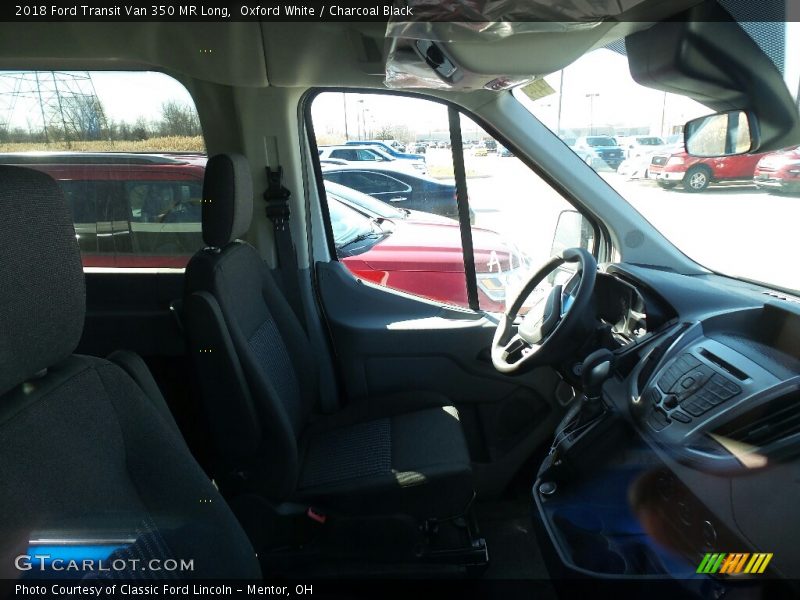 Oxford White / Charcoal Black 2018 Ford Transit Van 350 MR Long