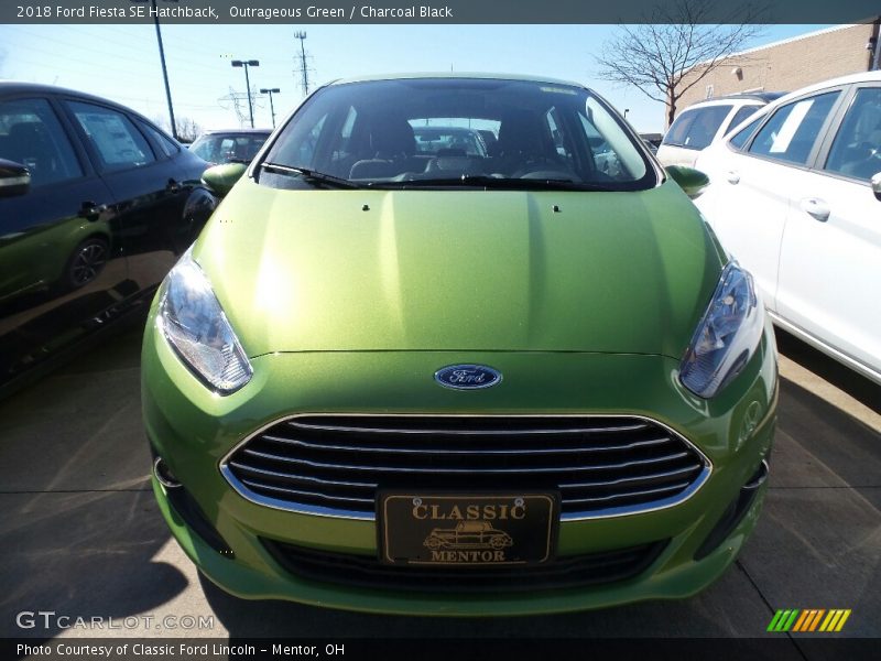 Outrageous Green / Charcoal Black 2018 Ford Fiesta SE Hatchback