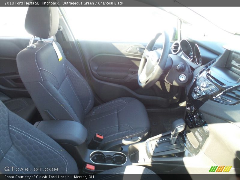 Outrageous Green / Charcoal Black 2018 Ford Fiesta SE Hatchback