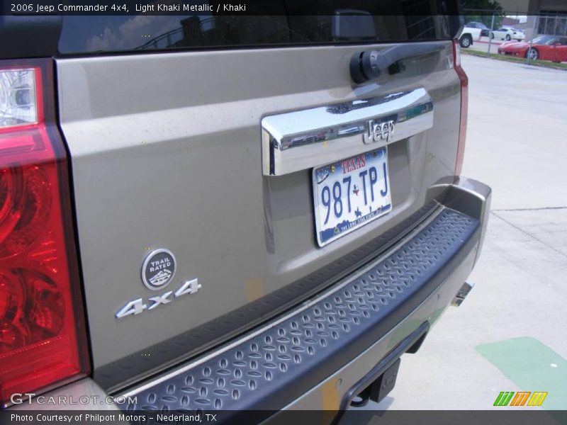 Light Khaki Metallic / Khaki 2006 Jeep Commander 4x4