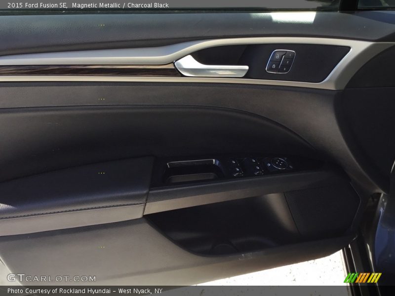 Magnetic Metallic / Charcoal Black 2015 Ford Fusion SE