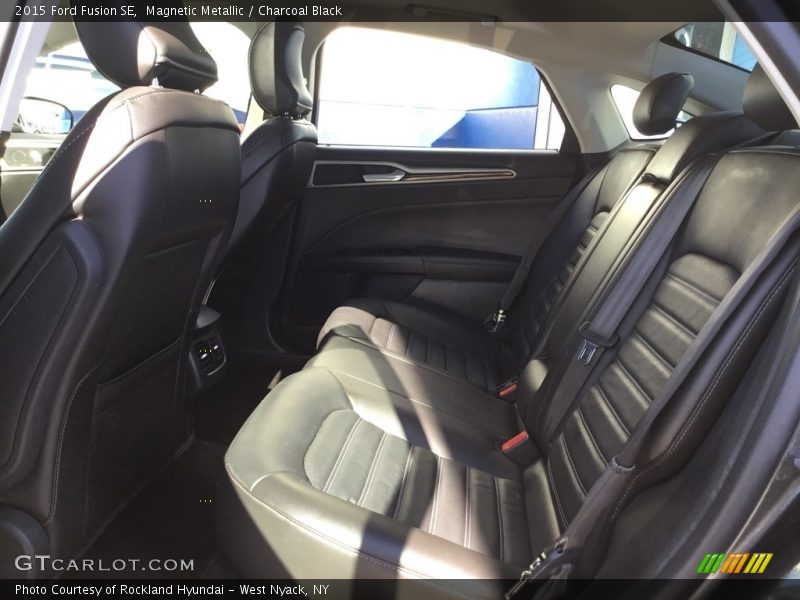 Magnetic Metallic / Charcoal Black 2015 Ford Fusion SE